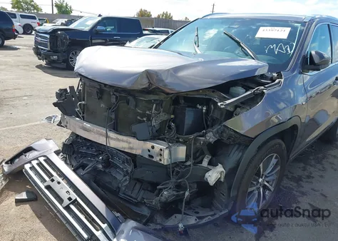 2019 Toyota Highlander Xle from USA, damaged, VIN 5TDKZRFH9KS560471